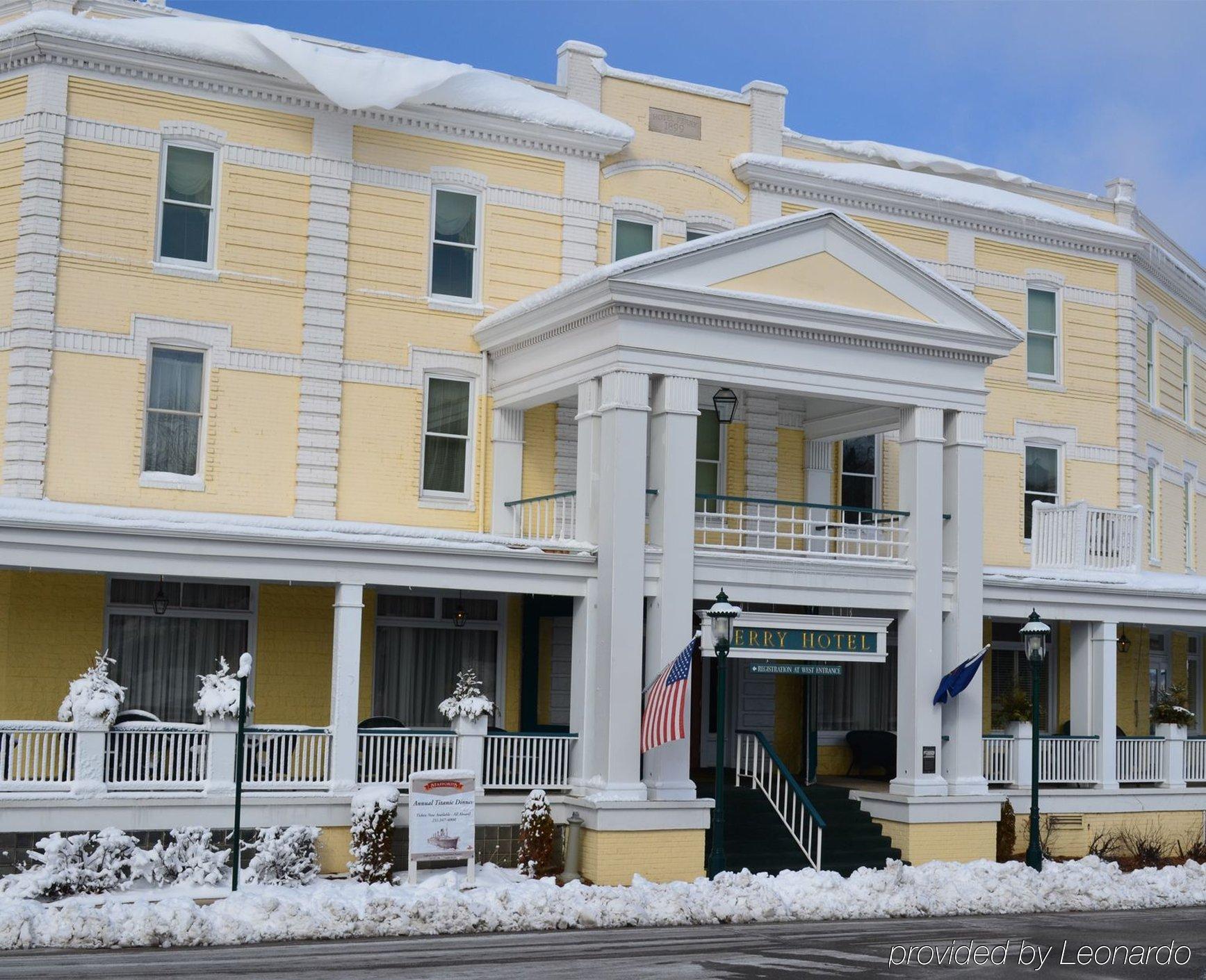 Perry Hotel Petoskey Extérieur photo
