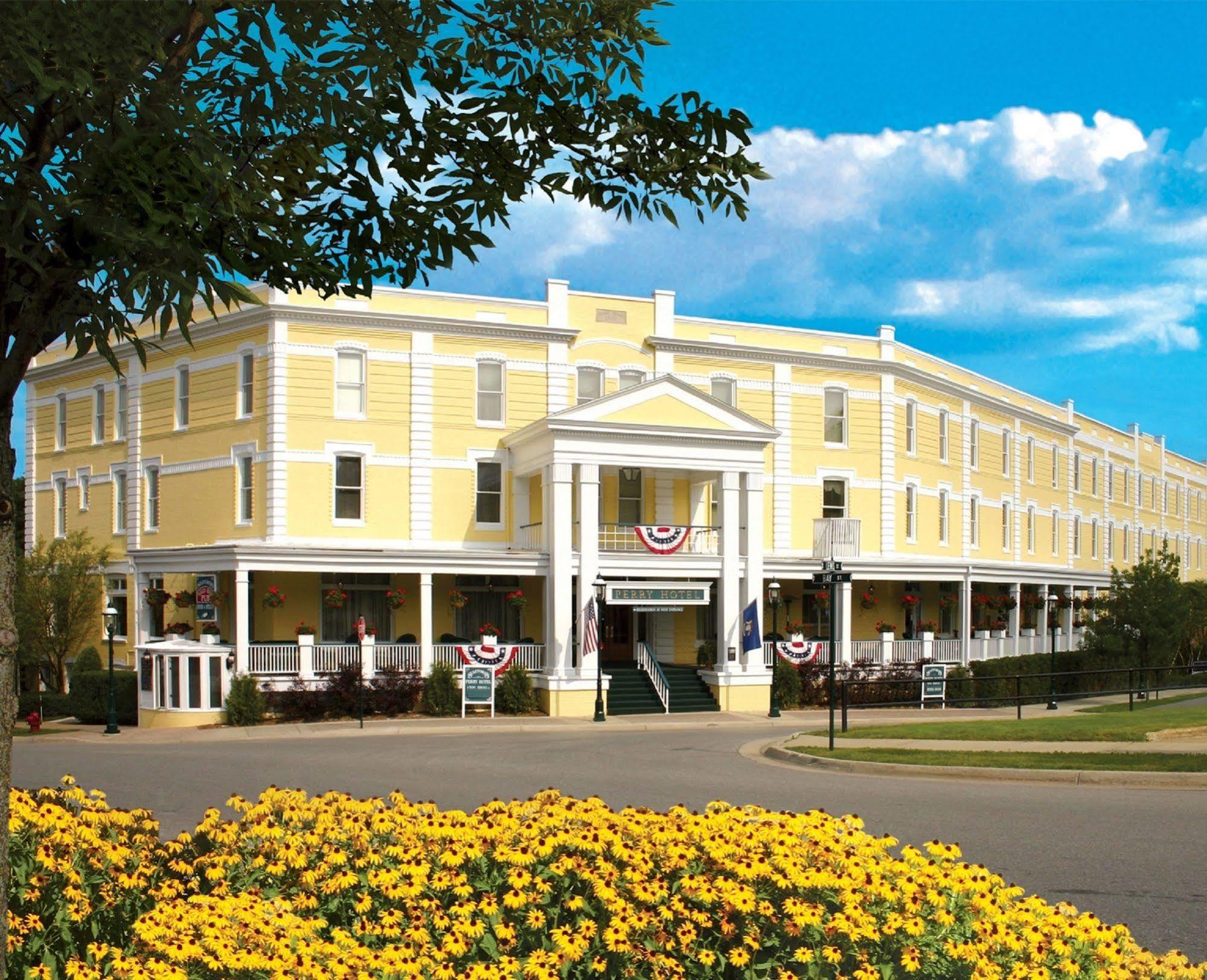 Perry Hotel Petoskey Extérieur photo