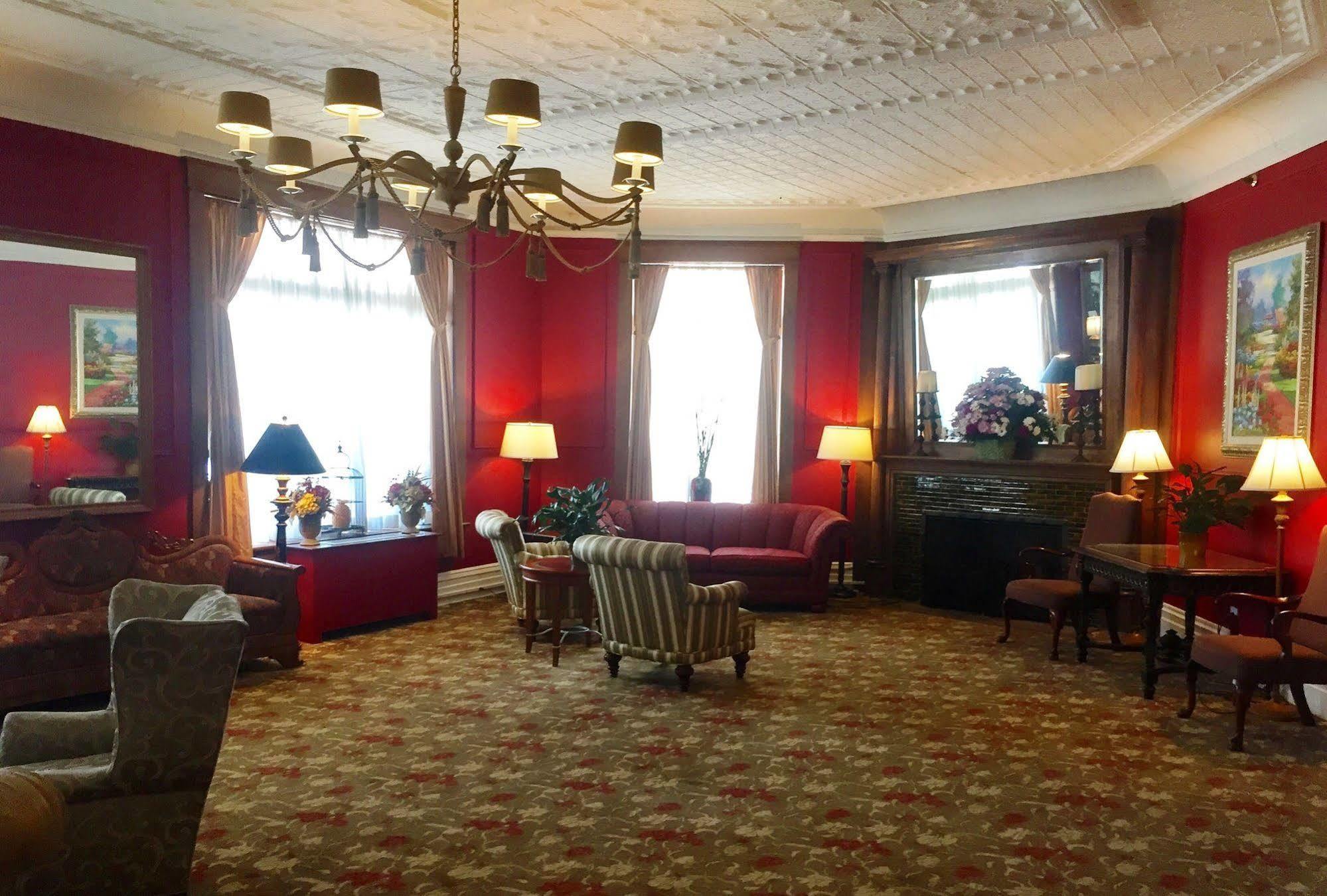 Perry Hotel Petoskey Extérieur photo