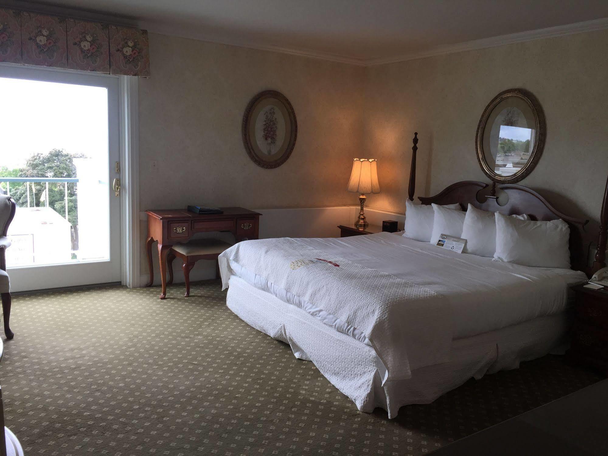 Perry Hotel Petoskey Extérieur photo